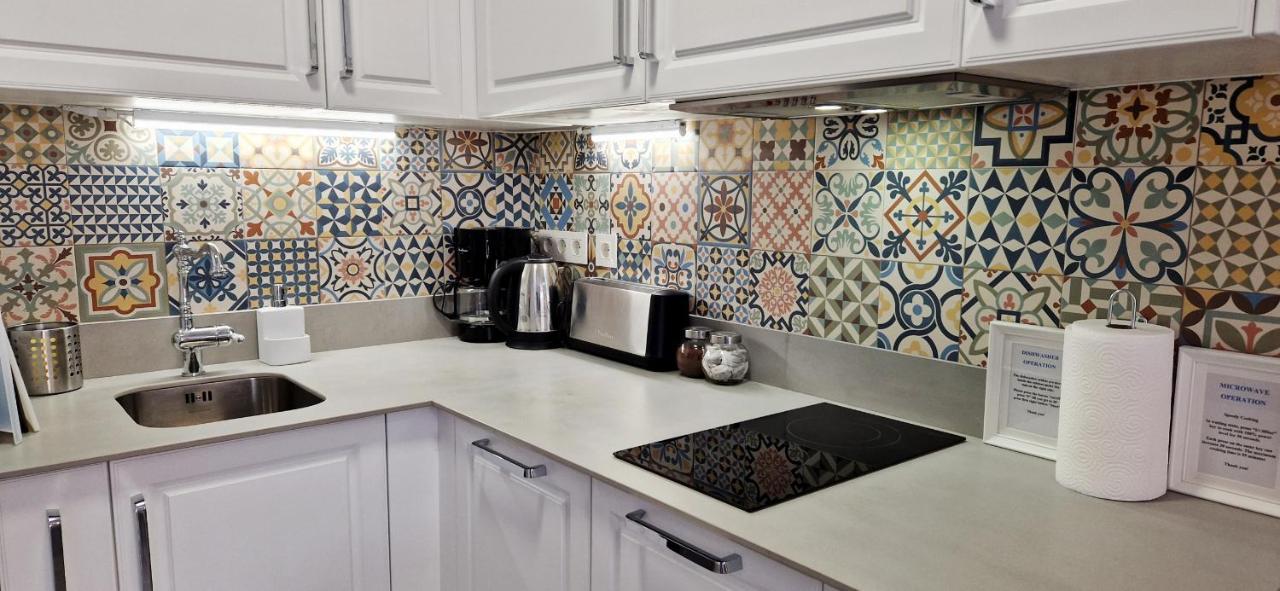 Malaga Lodge Apartments Екстериор снимка