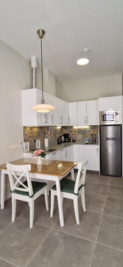 Malaga Lodge Apartments Екстериор снимка