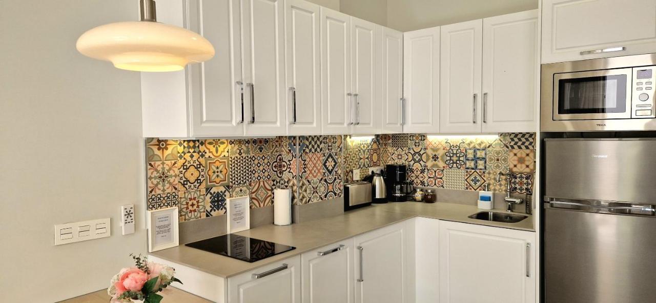 Malaga Lodge Apartments Екстериор снимка